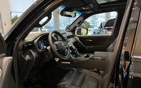 Toyota Land Cruiser, 2025 год, 16 700 000 рублей, 15 фотография