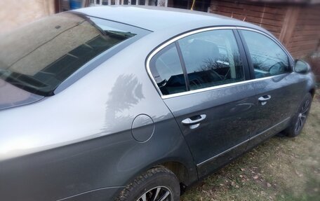 Volkswagen Passat B6, 2006 год, 750 000 рублей, 19 фотография