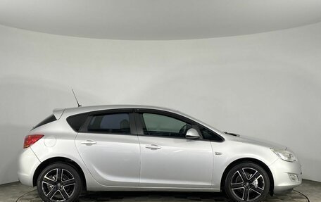 Opel Astra J, 2011 год, 645 000 рублей, 11 фотография