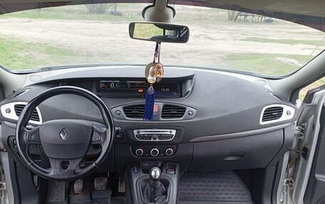 Renault Scenic III, 2010 год, 770 000 рублей, 2 фотография