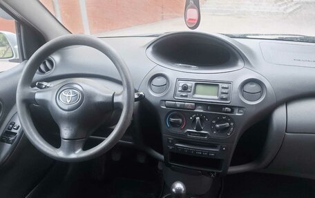 Toyota Yaris I рестайлинг, 2005 год, 445 000 рублей, 8 фотография