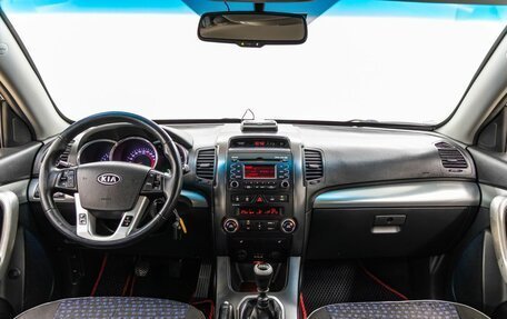 KIA Sorento II рестайлинг, 2012 год, 1 138 000 рублей, 13 фотография