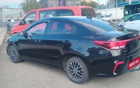 KIA Rio IV, 2020 год, 900 000 рублей, 5 фотография