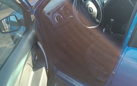 Renault Logan II, 2018 год, 999 000 рублей, 5 фотография