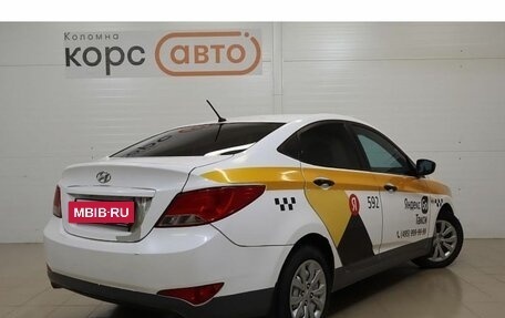 Hyundai Solaris II рестайлинг, 2015 год, 599 000 рублей, 3 фотография