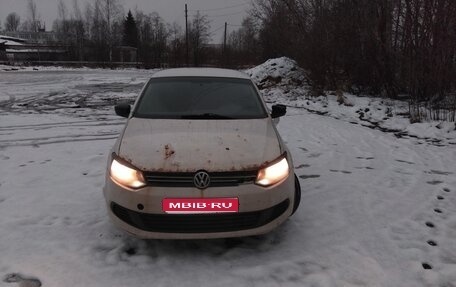 Volkswagen Polo VI (EU Market), 2011 год, 300 000 рублей, 1 фотография