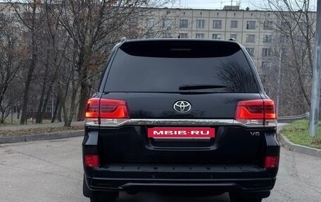 Toyota Land Cruiser 200, 2018 год, 5 500 000 рублей, 4 фотография