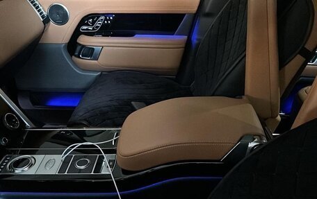 Land Rover Range Rover IV рестайлинг, 2021 год, 10 500 000 рублей, 6 фотография