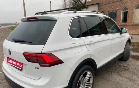 Volkswagen Tiguan II, 2017 год, 2 300 000 рублей, 6 фотография