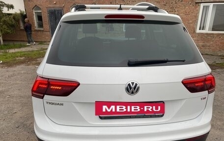 Volkswagen Tiguan II, 2017 год, 2 300 000 рублей, 5 фотография