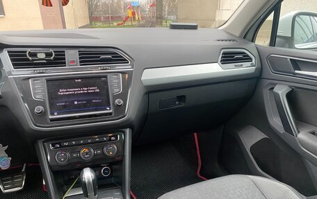 Volkswagen Tiguan II, 2017 год, 2 300 000 рублей, 25 фотография