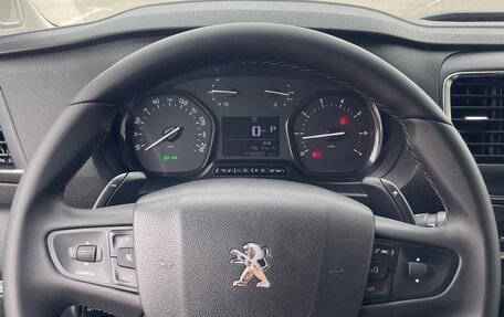 Peugeot Traveller I, 2020 год, 2 950 000 рублей, 13 фотография