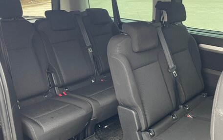 Peugeot Traveller I, 2020 год, 2 950 000 рублей, 7 фотография