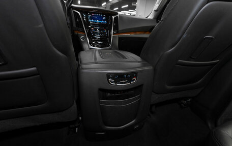 Cadillac Escalade IV, 2016 год, 4 850 000 рублей, 15 фотография