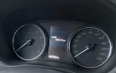 Mitsubishi Outlander III рестайлинг 3, 2019 год, 2 400 000 рублей, 10 фотография