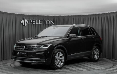 Volkswagen Tiguan II, 2021 год, 3 780 000 рублей, 1 фотография