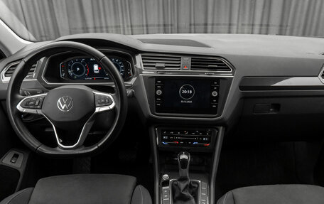 Volkswagen Tiguan II, 2021 год, 3 780 000 рублей, 10 фотография