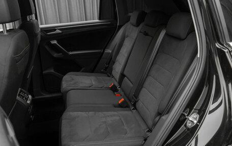 Volkswagen Tiguan II, 2021 год, 3 780 000 рублей, 14 фотография