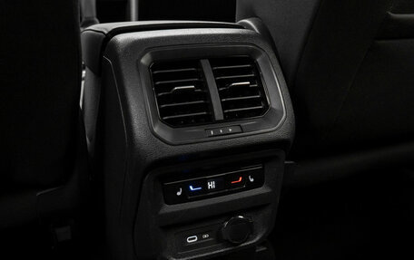 Volkswagen Tiguan II, 2021 год, 3 780 000 рублей, 15 фотография