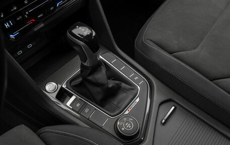 Volkswagen Tiguan II, 2021 год, 3 780 000 рублей, 17 фотография