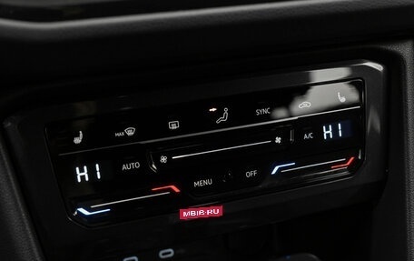 Volkswagen Tiguan II, 2021 год, 3 780 000 рублей, 22 фотография