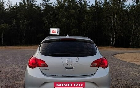 Opel Astra J, 2013 год, 550 000 рублей, 3 фотография