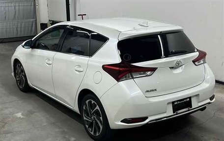 Toyota Auris II, 2016 год, 1 115 000 рублей, 3 фотография