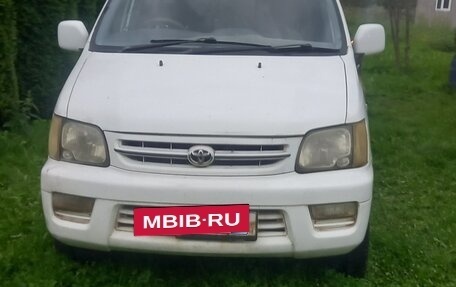 Toyota Town Ace III, 1999 год, 380 000 рублей, 2 фотография