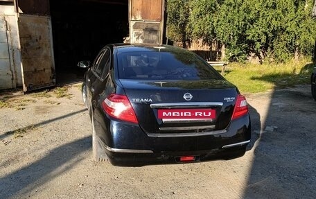 Nissan Teana, 2011 год, 850 000 рублей, 2 фотография