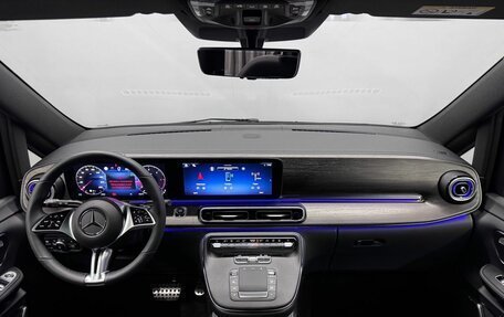 Mercedes-Benz V-Класс, 2024 год, 13 449 000 рублей, 16 фотография