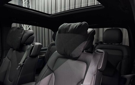 Mercedes-Benz V-Класс, 2024 год, 13 449 000 рублей, 27 фотография