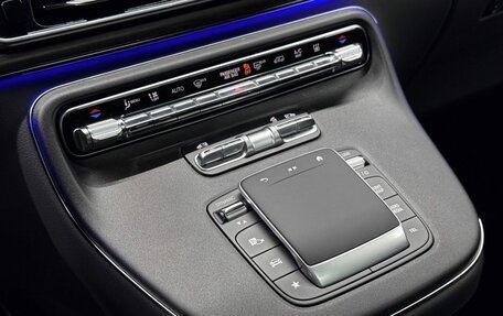 Mercedes-Benz V-Класс, 2024 год, 13 449 000 рублей, 20 фотография