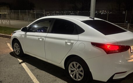 Hyundai Solaris II рестайлинг, 2017 год, 1 150 000 рублей, 2 фотография