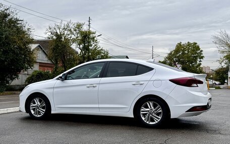 Hyundai Elantra VI рестайлинг, 2020 год, 1 860 000 рублей, 5 фотография