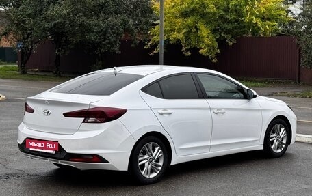 Hyundai Elantra VI рестайлинг, 2020 год, 1 860 000 рублей, 6 фотография