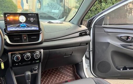 Toyota Yaris XP150 рестайлинг, 2022 год, 1 100 408 рублей, 9 фотография