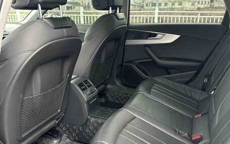 Audi A4, 2021 год, 2 000 000 рублей, 9 фотография