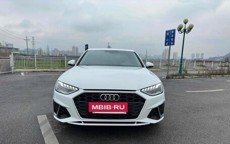 Audi A4, 2021 год, 2 000 000 рублей, 13 фотография