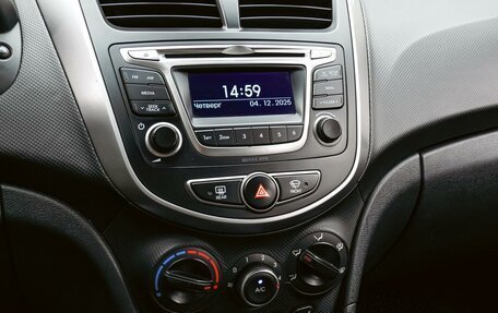 Hyundai Solaris II рестайлинг, 2014 год, 1 070 000 рублей, 12 фотография