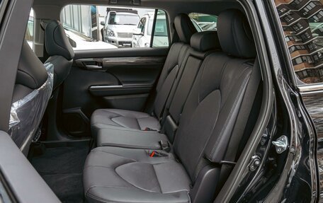 Toyota Highlander, 2025 год, 6 090 000 рублей, 10 фотография