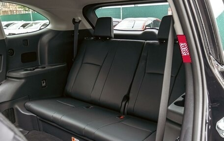 Toyota Highlander, 2025 год, 6 090 000 рублей, 12 фотография