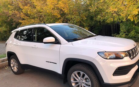 Jeep Compass II, 2021 год, 2 300 000 рублей, 1 фотография