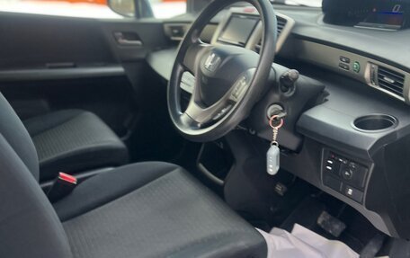 Honda Freed I, 2011 год, 1 090 000 рублей, 20 фотография