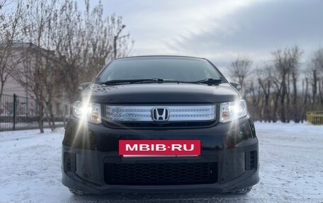 Honda Freed I, 2011 год, 1 090 000 рублей, 19 фотография