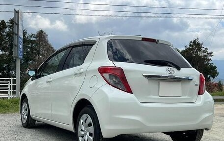 Toyota Vitz, 2013 год, 520 003 рублей, 5 фотография