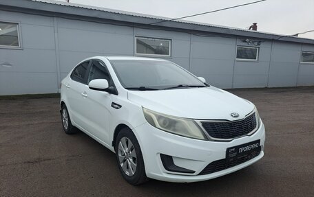 KIA Rio III рестайлинг, 2011 год, 695 000 рублей, 3 фотография