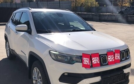 Jeep Compass II, 2021 год, 2 300 000 рублей, 4 фотография