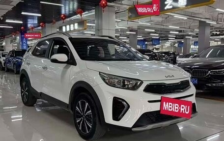 KIA Stonic, 2021 год, 1 300 000 рублей, 3 фотография