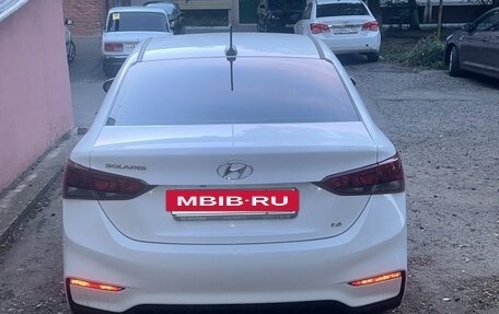 Hyundai Solaris II рестайлинг, 2017 год, 1 300 000 рублей, 2 фотография
