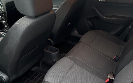 Skoda Rapid I, 2015 год, 870 000 рублей, 10 фотография